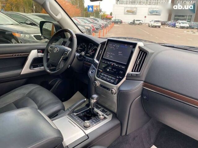 Тойота Ленд Крузер, об'ємом двигуна 4.5 л та пробігом 232 тис. км за 50500 $, фото 13 на Automoto.ua