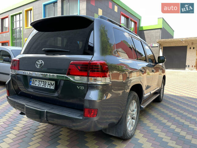 Тойота Ленд Крузер, объемом двигателя 5.66 л и пробегом 49 тыс. км за 65000 $, фото 5 на Automoto.ua