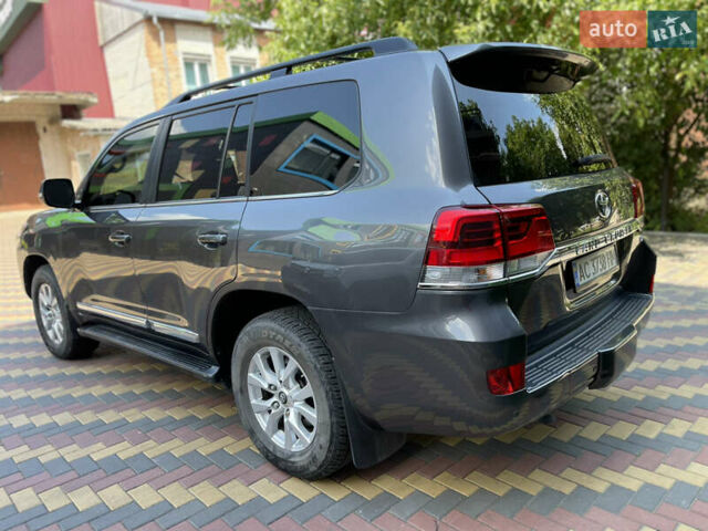 Тойота Ленд Крузер, объемом двигателя 5.66 л и пробегом 49 тыс. км за 65000 $, фото 6 на Automoto.ua