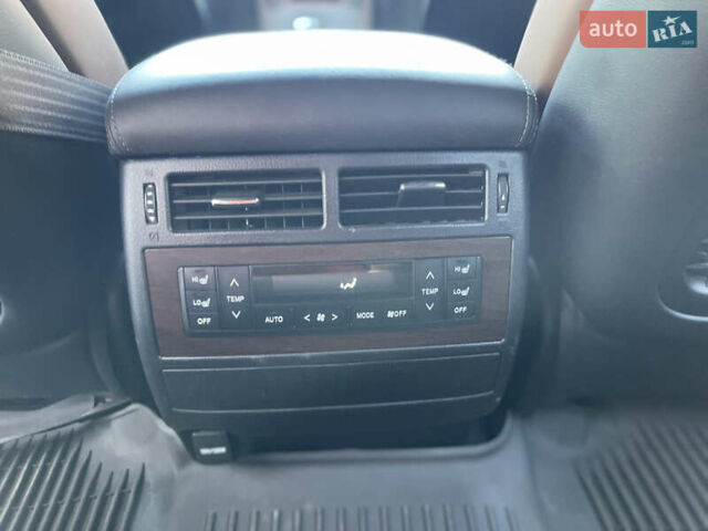 Тойота Ленд Крузер, объемом двигателя 5.66 л и пробегом 49 тыс. км за 65000 $, фото 9 на Automoto.ua