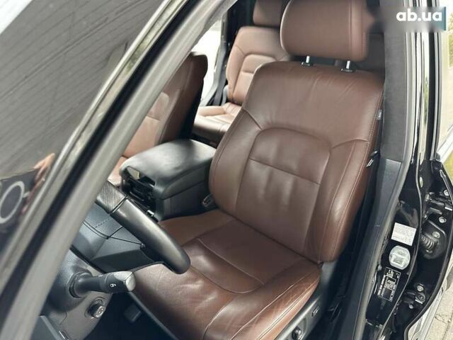 Тойота Ленд Крузер, объемом двигателя 0 л и пробегом 92 тыс. км за 64000 $, фото 24 на Automoto.ua