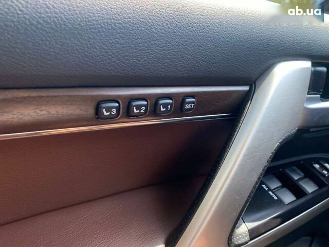 Тойота Ленд Крузер, объемом двигателя 0 л и пробегом 56 тыс. км за 62000 $, фото 22 на Automoto.ua