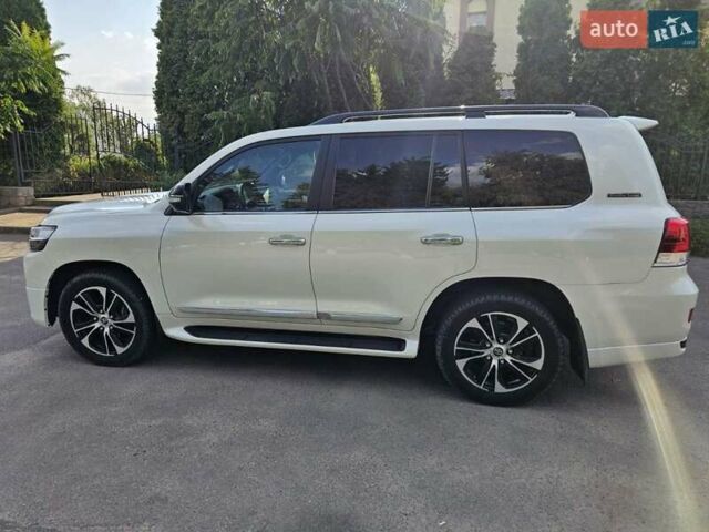Тойота Ленд Крузер, объемом двигателя 4.46 л и пробегом 150 тыс. км за 68000 $, фото 6 на Automoto.ua