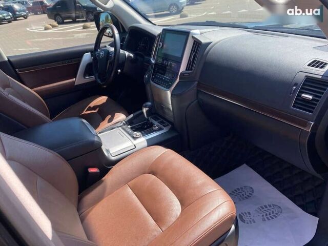 Тойота Ленд Крузер, объемом двигателя 0 л и пробегом 56 тыс. км за 62000 $, фото 9 на Automoto.ua