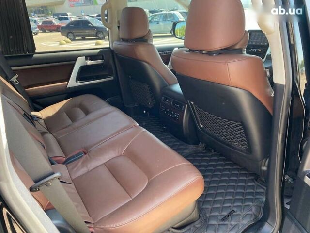 Тойота Ленд Крузер, объемом двигателя 0 л и пробегом 56 тыс. км за 62000 $, фото 11 на Automoto.ua
