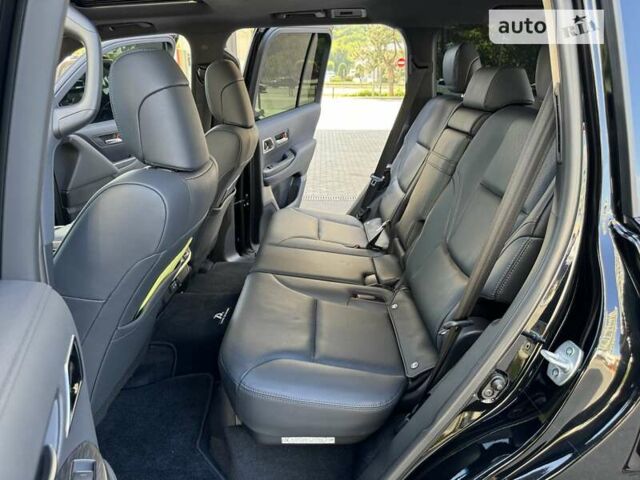 Тойота Ленд Крузер, объемом двигателя 3.3 л и пробегом 13 тыс. км за 89999 $, фото 36 на Automoto.ua