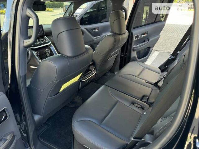 Тойота Ленд Крузер, объемом двигателя 3.3 л и пробегом 13 тыс. км за 89999 $, фото 35 на Automoto.ua