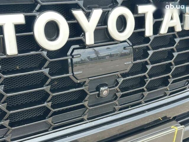 Тойота Ленд Крузер, объемом двигателя 3.3 л и пробегом 83 тыс. км за 74500 $, фото 22 на Automoto.ua