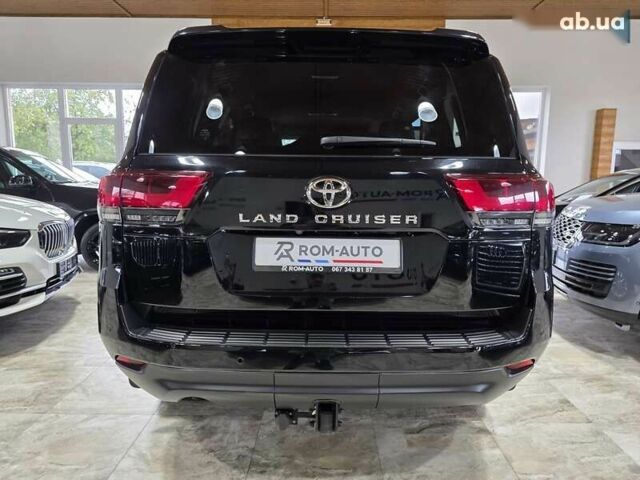 Тойота Ленд Крузер, объемом двигателя 3.3 л и пробегом 85 тыс. км за 77900 $, фото 18 на Automoto.ua