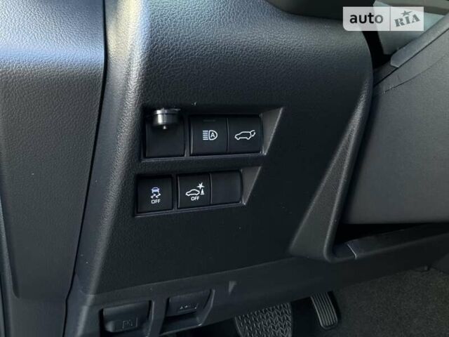 Тойота Ленд Крузер, объемом двигателя 3.3 л и пробегом 13 тыс. км за 89999 $, фото 31 на Automoto.ua