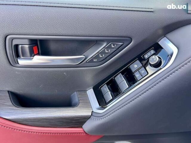 Тойота Ленд Крузер, объемом двигателя 3.3 л и пробегом 53 тыс. км за 78999 $, фото 21 на Automoto.ua