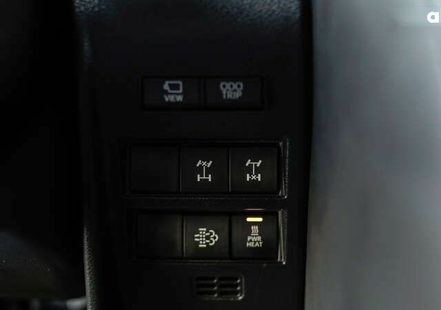 Тойота Ленд Крузер, объемом двигателя 3.3 л и пробегом 69 тыс. км за 80012 $, фото 26 на Automoto.ua