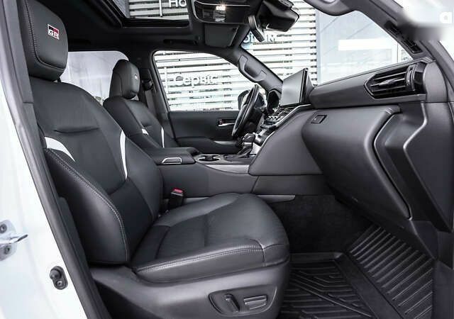 Тойота Ленд Крузер, объемом двигателя 3.3 л и пробегом 69 тыс. км за 80012 $, фото 5 на Automoto.ua