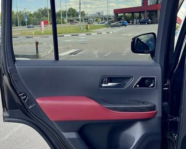 Тойота Ленд Крузер, объемом двигателя 3.3 л и пробегом 53 тыс. км за 78999 $, фото 28 на Automoto.ua