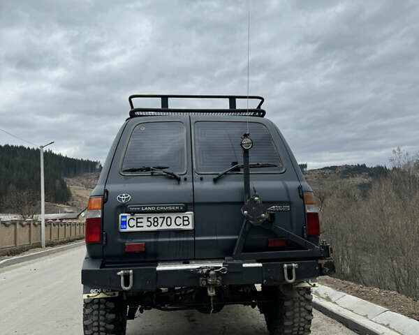 Сірий Тойота Ленд Крузер, об'ємом двигуна 0 л та пробігом 380 тис. км за 18500 $, фото 5 на Automoto.ua