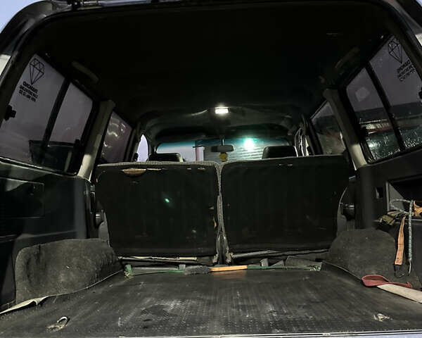 Сірий Тойота Ленд Крузер, об'ємом двигуна 4.2 л та пробігом 314 тис. км за 15000 $, фото 11 на Automoto.ua