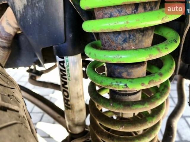 Серый Тойота Ленд Крузер, объемом двигателя 4.2 л и пробегом 380 тыс. км за 17000 $, фото 31 на Automoto.ua