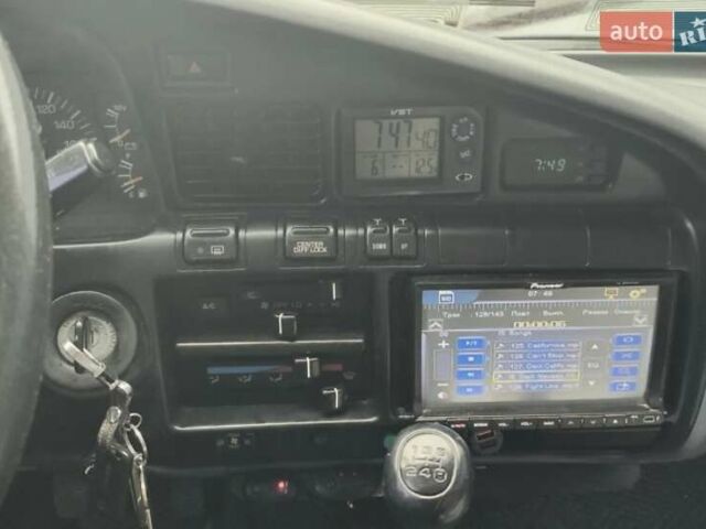 Серый Тойота Ленд Крузер, объемом двигателя 4.2 л и пробегом 380 тыс. км за 17000 $, фото 23 на Automoto.ua