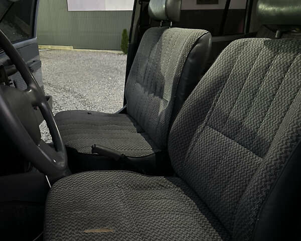 Сірий Тойота Ленд Крузер, об'ємом двигуна 4.2 л та пробігом 314 тис. км за 15000 $, фото 12 на Automoto.ua