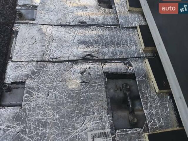 Серый Тойота Ленд Крузер, объемом двигателя 4.2 л и пробегом 380 тыс. км за 17000 $, фото 22 на Automoto.ua