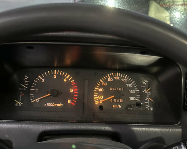 Сірий Тойота Ленд Крузер, об'ємом двигуна 4.2 л та пробігом 314 тис. км за 15000 $, фото 14 на Automoto.ua