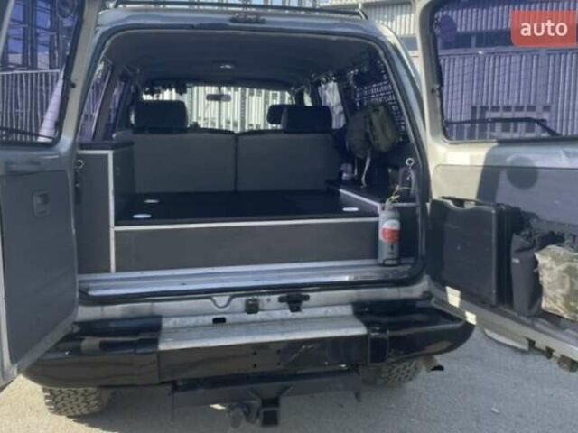 Серый Тойота Ленд Крузер, объемом двигателя 4.2 л и пробегом 380 тыс. км за 17000 $, фото 14 на Automoto.ua