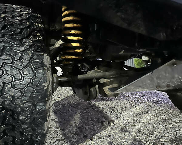 Сірий Тойота Ленд Крузер, об'ємом двигуна 4.2 л та пробігом 314 тис. км за 15000 $, фото 18 на Automoto.ua