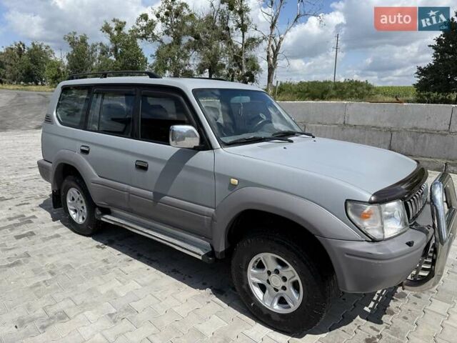 Сірий Тойота Ленд Крузер, об'ємом двигуна 2.98 л та пробігом 453 тис. км за 15000 $, фото 1 на Automoto.ua