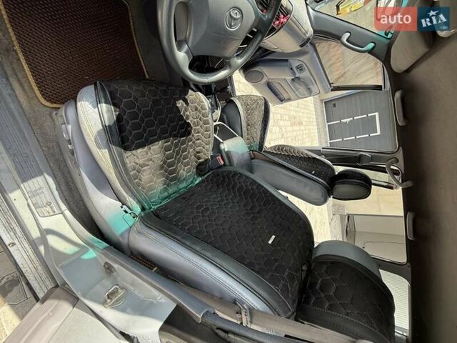 Сірий Тойота Ленд Крузер, об'ємом двигуна 2.98 л та пробігом 453 тис. км за 15000 $, фото 9 на Automoto.ua