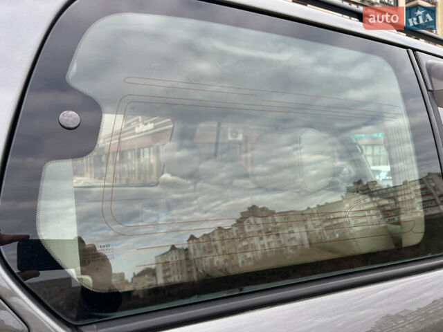 Сірий Тойота Ленд Крузер, об'ємом двигуна 4.7 л та пробігом 310 тис. км за 10750 $, фото 64 на Automoto.ua