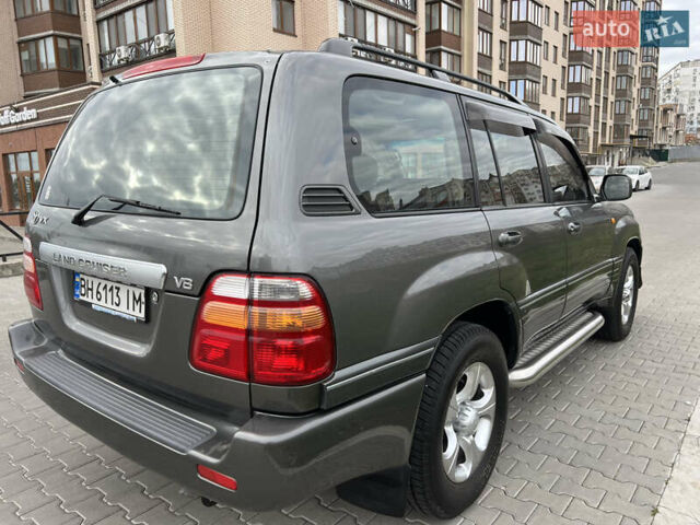 Сірий Тойота Ленд Крузер, об'ємом двигуна 4.7 л та пробігом 310 тис. км за 10750 $, фото 11 на Automoto.ua