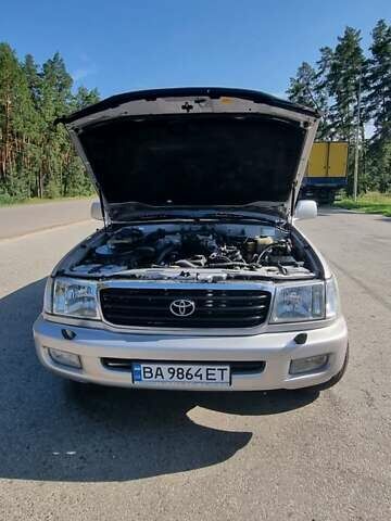 Сірий Тойота Ленд Крузер, об'ємом двигуна 4.2 л та пробігом 233 тис. км за 14900 $, фото 11 на Automoto.ua