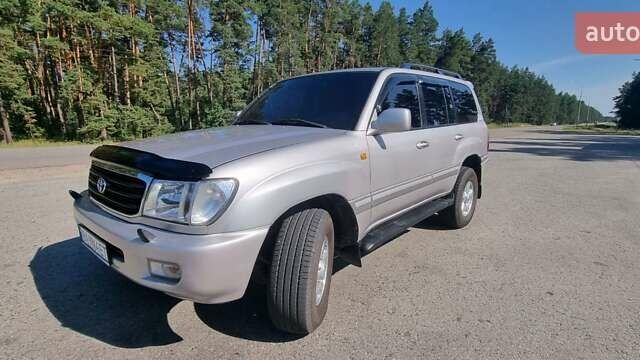 Сірий Тойота Ленд Крузер, об'ємом двигуна 4.2 л та пробігом 233 тис. км за 14900 $, фото 6 на Automoto.ua