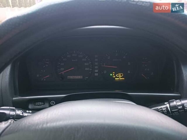 Сірий Тойота Ленд Крузер, об'ємом двигуна 4.2 л та пробігом 422 тис. км за 14300 $, фото 2 на Automoto.ua