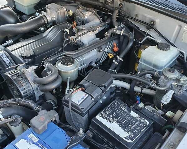 Сірий Тойота Ленд Крузер, об'ємом двигуна 4.2 л та пробігом 356 тис. км за 15000 $, фото 23 на Automoto.ua