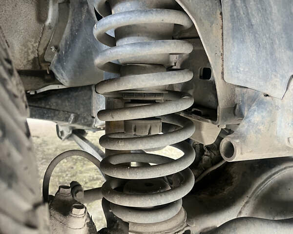 Серый Тойота Ленд Крузер, объемом двигателя 4.16 л и пробегом 111 тыс. км за 30000 $, фото 14 на Automoto.ua