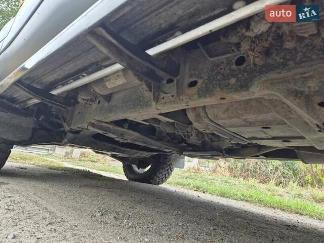 Серый Тойота Ленд Крузер, объемом двигателя 4.2 л и пробегом 453 тыс. км за 16500 $, фото 28 на Automoto.ua