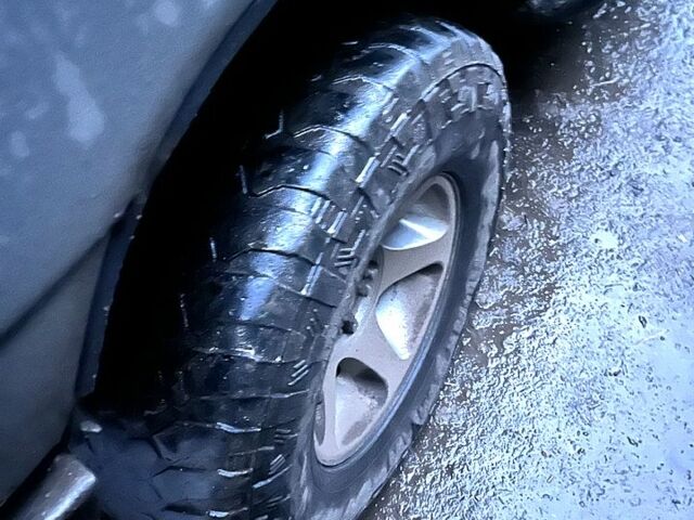 Серый Тойота Ленд Крузер, объемом двигателя 4.2 л и пробегом 0 тыс. км за 25000 $, фото 11 на Automoto.ua