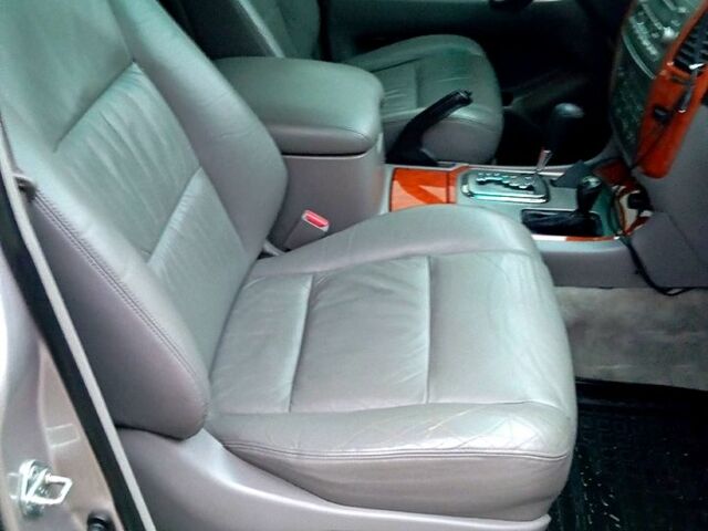 Серый Тойота Ленд Крузер, объемом двигателя 4.7 л и пробегом 291 тыс. км за 16199 $, фото 9 на Automoto.ua