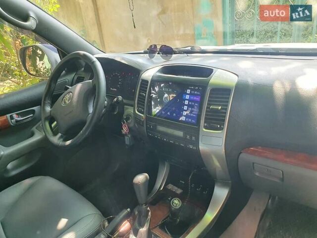 Серый Тойота Ленд Крузер, объемом двигателя 2.98 л и пробегом 327 тыс. км за 11500 $, фото 3 на Automoto.ua