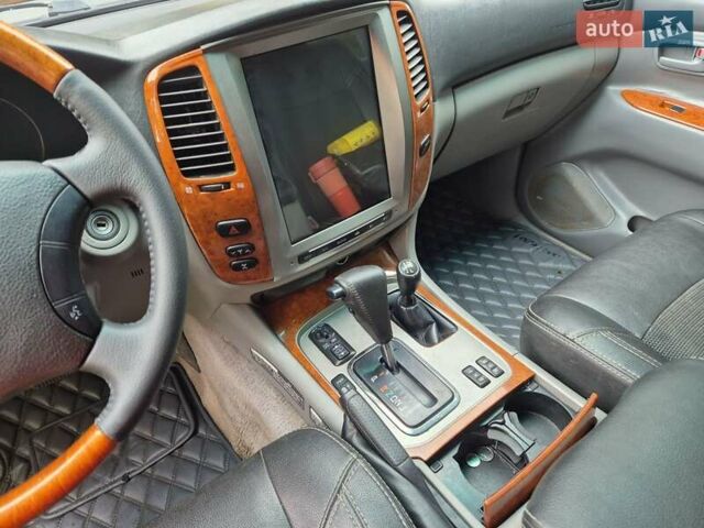 Серый Тойота Ленд Крузер, объемом двигателя 4.2 л и пробегом 453 тыс. км за 16500 $, фото 15 на Automoto.ua