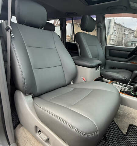 Сірий Тойота Ленд Крузер, об'ємом двигуна 4.66 л та пробігом 406 тис. км за 15000 $, фото 28 на Automoto.ua