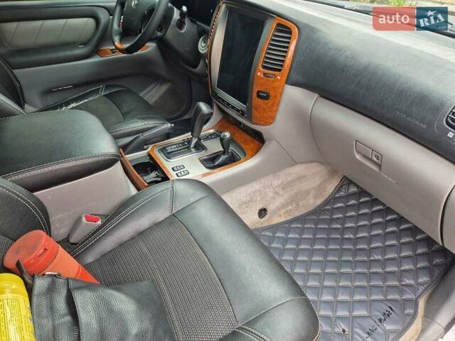 Серый Тойота Ленд Крузер, объемом двигателя 4.2 л и пробегом 453 тыс. км за 16500 $, фото 21 на Automoto.ua