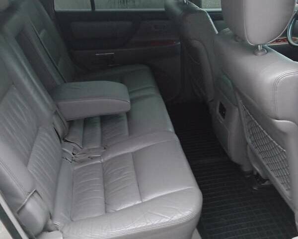 Сірий Тойота Ленд Крузер, об'ємом двигуна 4.7 л та пробігом 291 тис. км за 16199 $, фото 9 на Automoto.ua