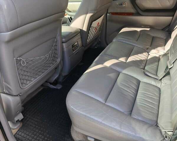 Сірий Тойота Ленд Крузер, об'ємом двигуна 4.66 л та пробігом 360 тис. км за 12000 $, фото 7 на Automoto.ua