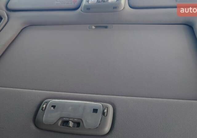 Сірий Тойота Ленд Крузер, об'ємом двигуна 4.2 л та пробігом 259 тис. км за 30000 $, фото 16 на Automoto.ua