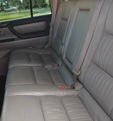 Сірий Тойота Ленд Крузер, об'ємом двигуна 4.2 л та пробігом 259 тис. км за 30000 $, фото 17 на Automoto.ua