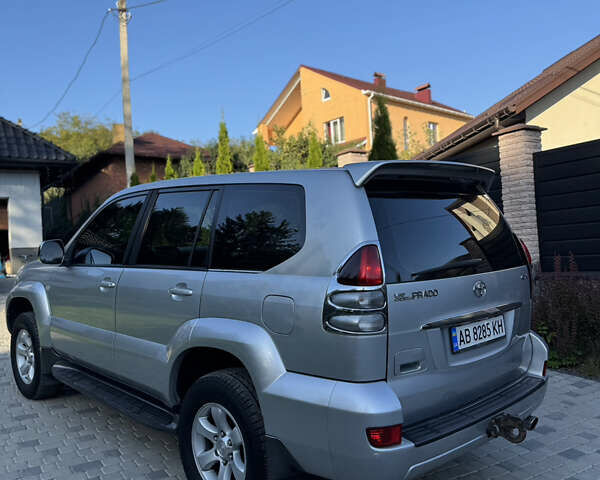 Серый Тойота Ленд Крузер, объемом двигателя 2.69 л и пробегом 311 тыс. км за 11500 $, фото 4 на Automoto.ua