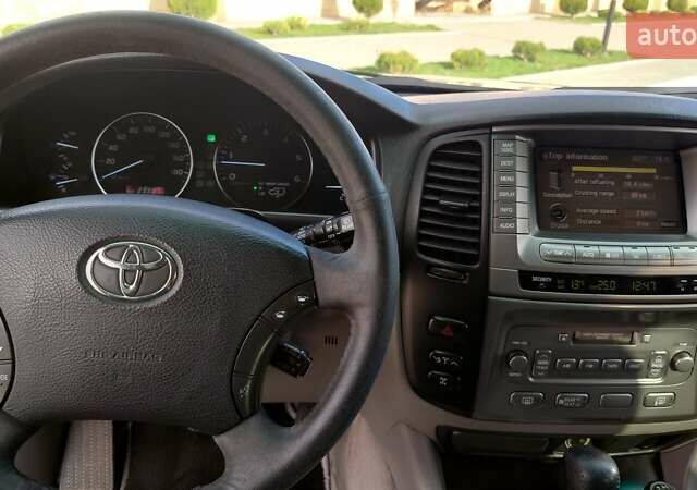 Сірий Тойота Ленд Крузер, об'ємом двигуна 4.2 л та пробігом 259 тис. км за 30000 $, фото 8 на Automoto.ua
