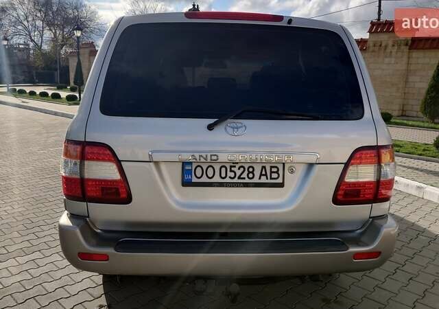 Сірий Тойота Ленд Крузер, об'ємом двигуна 4.2 л та пробігом 259 тис. км за 30000 $, фото 5 на Automoto.ua